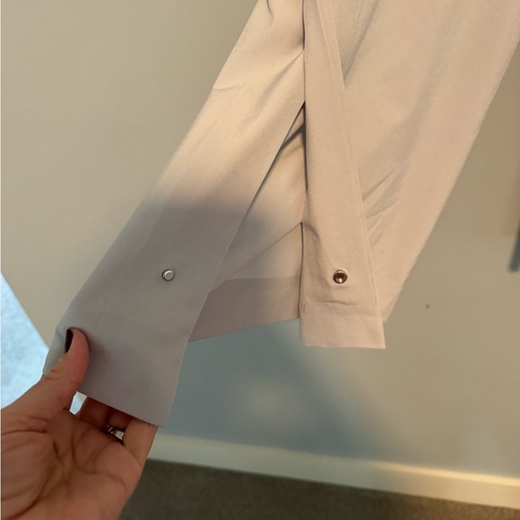 Athleta crop with side leg vent - Picture 2 of 7